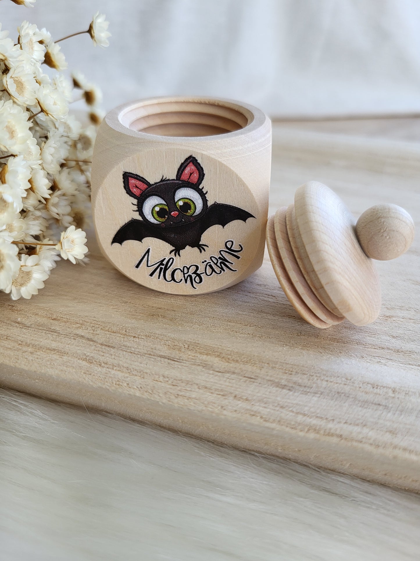 Milchzahndose Fledermaus